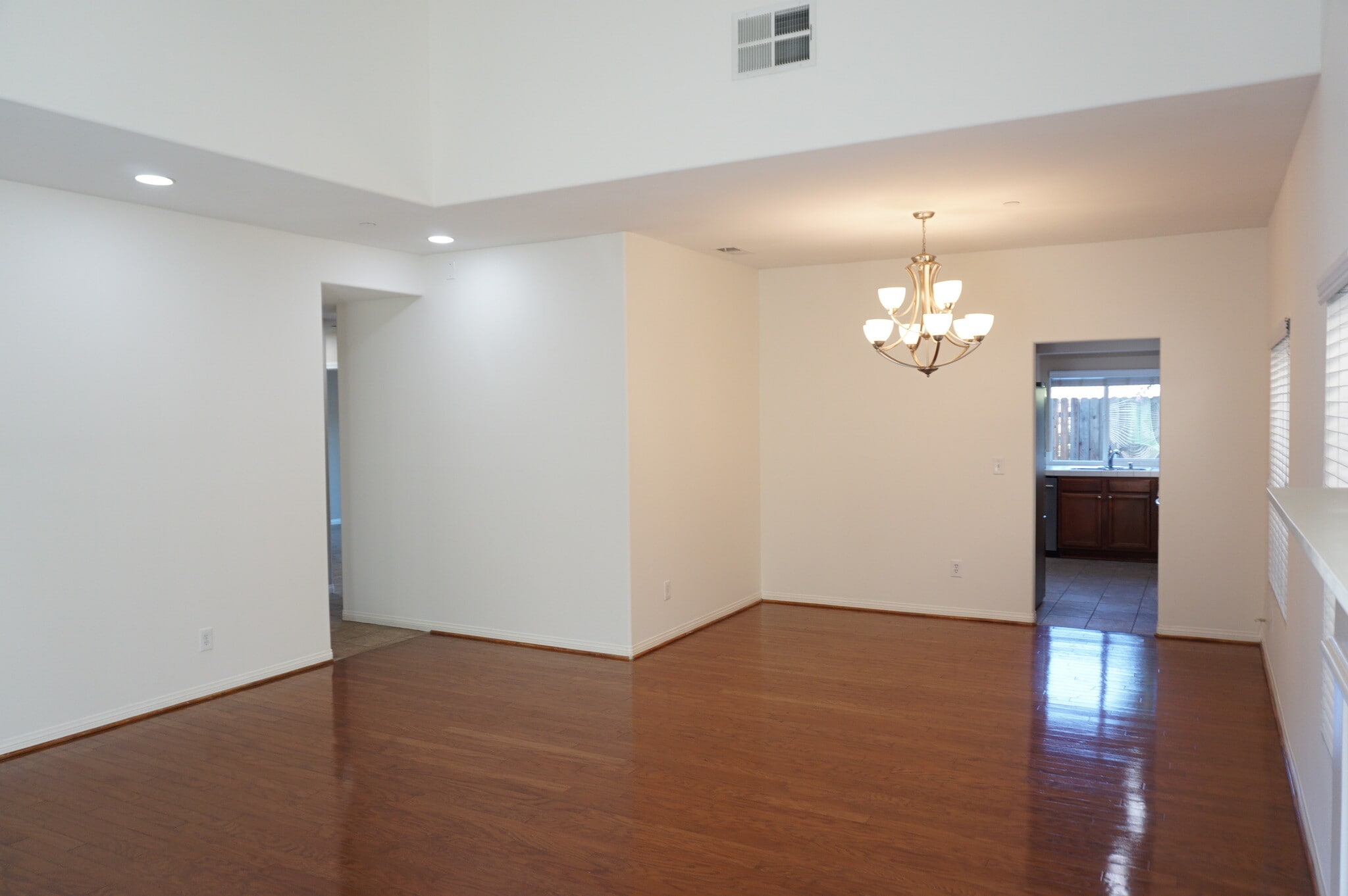 Building Photo - 11855 Birch Grove Ln