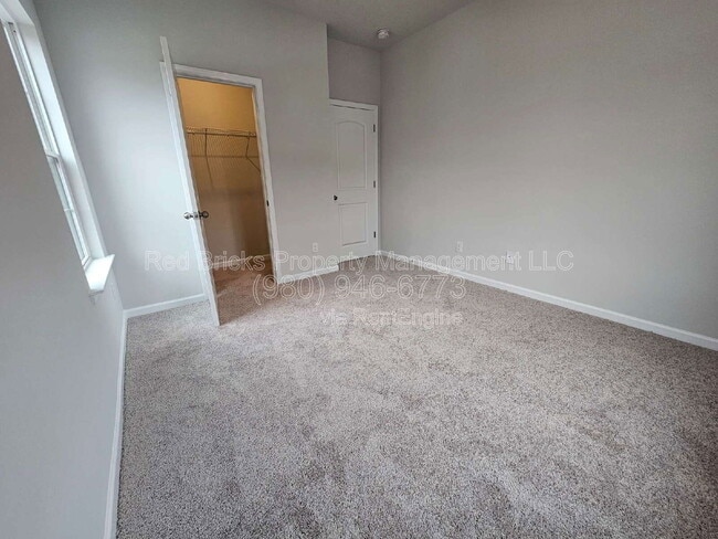 Building Photo - 7828 Nelson Rd