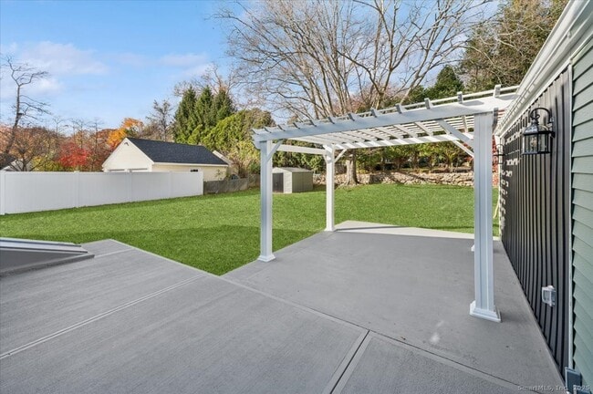 Building Photo - 1110 Mill Hill Terrace