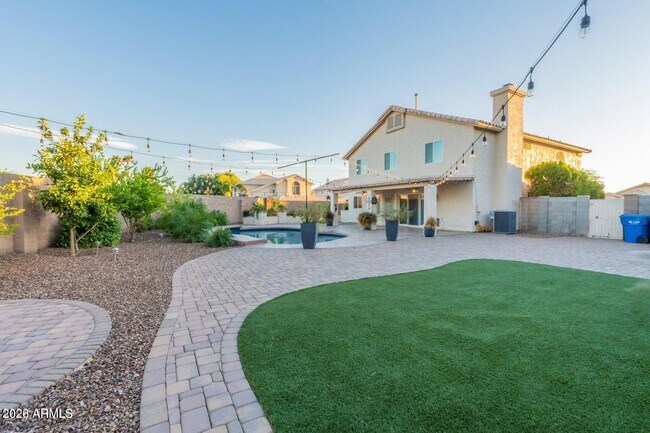 Building Photo - 16223 N 10th Ave