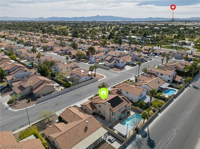 Building Photo - 4835 Illustrious St