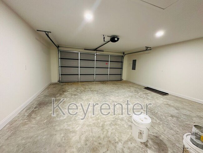 Building Photo - 7209 Ivy Stone Way