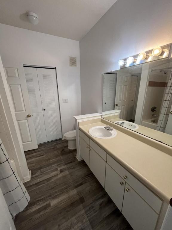 Building Photo - 9270 Lake Chase Island Way