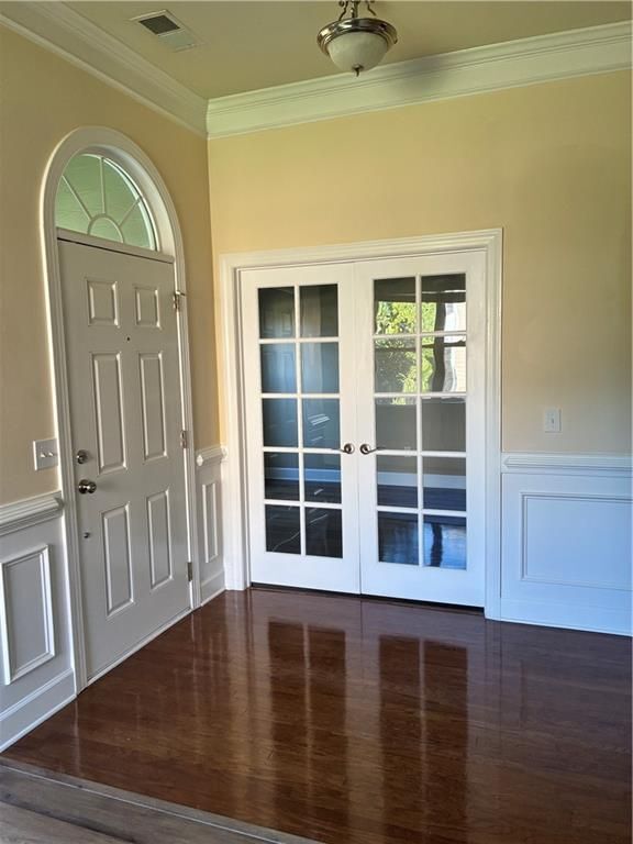 Building Photo - 3205 E Gate Dr