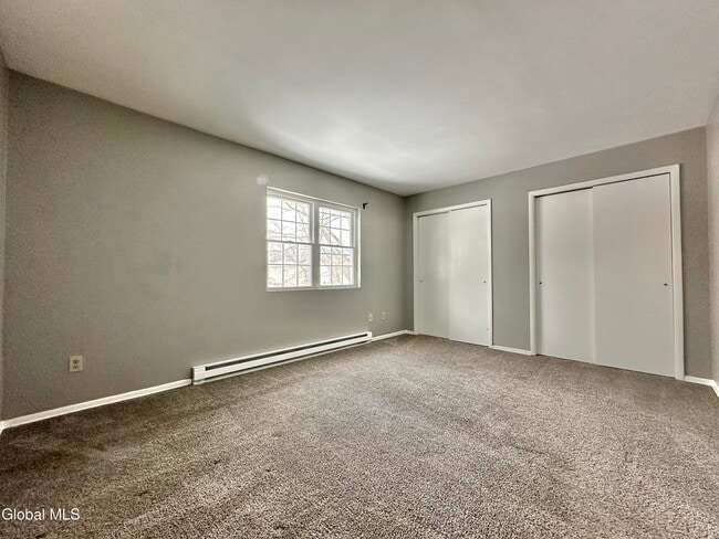 Building Photo - 31 Suncrest Dr