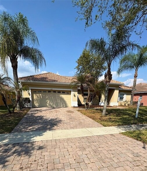 Building Photo - 3637 Weatherfield Dr