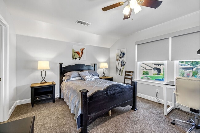 Building Photo - 4134 N Maroa Ave