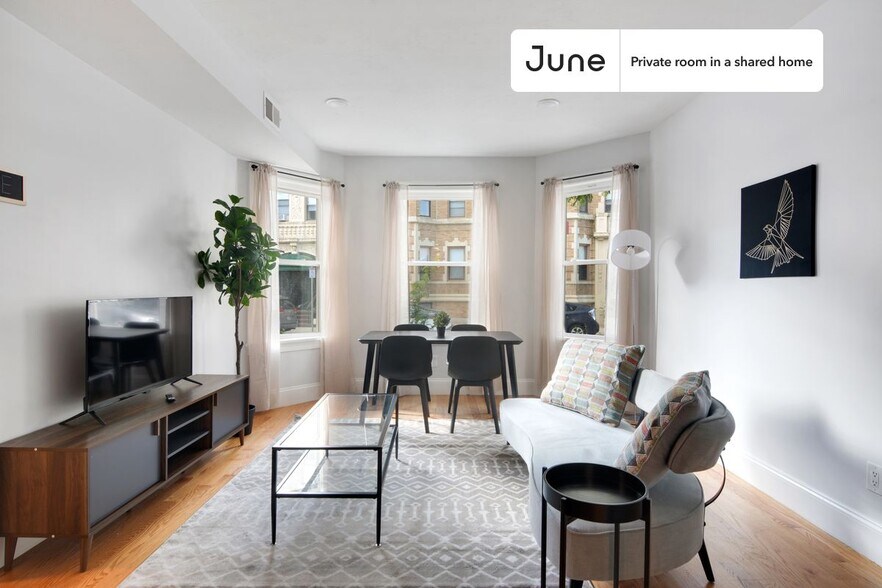 Building Photo - Room in Shared 5 bed/2 bath home in Allston