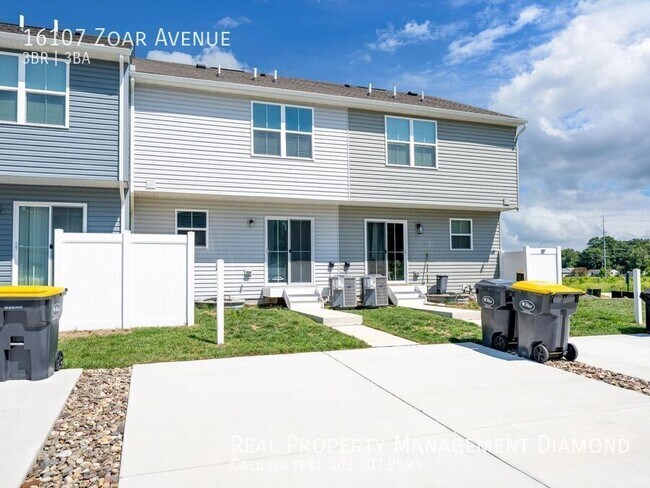 Building Photo - 16107 Zoar Ave