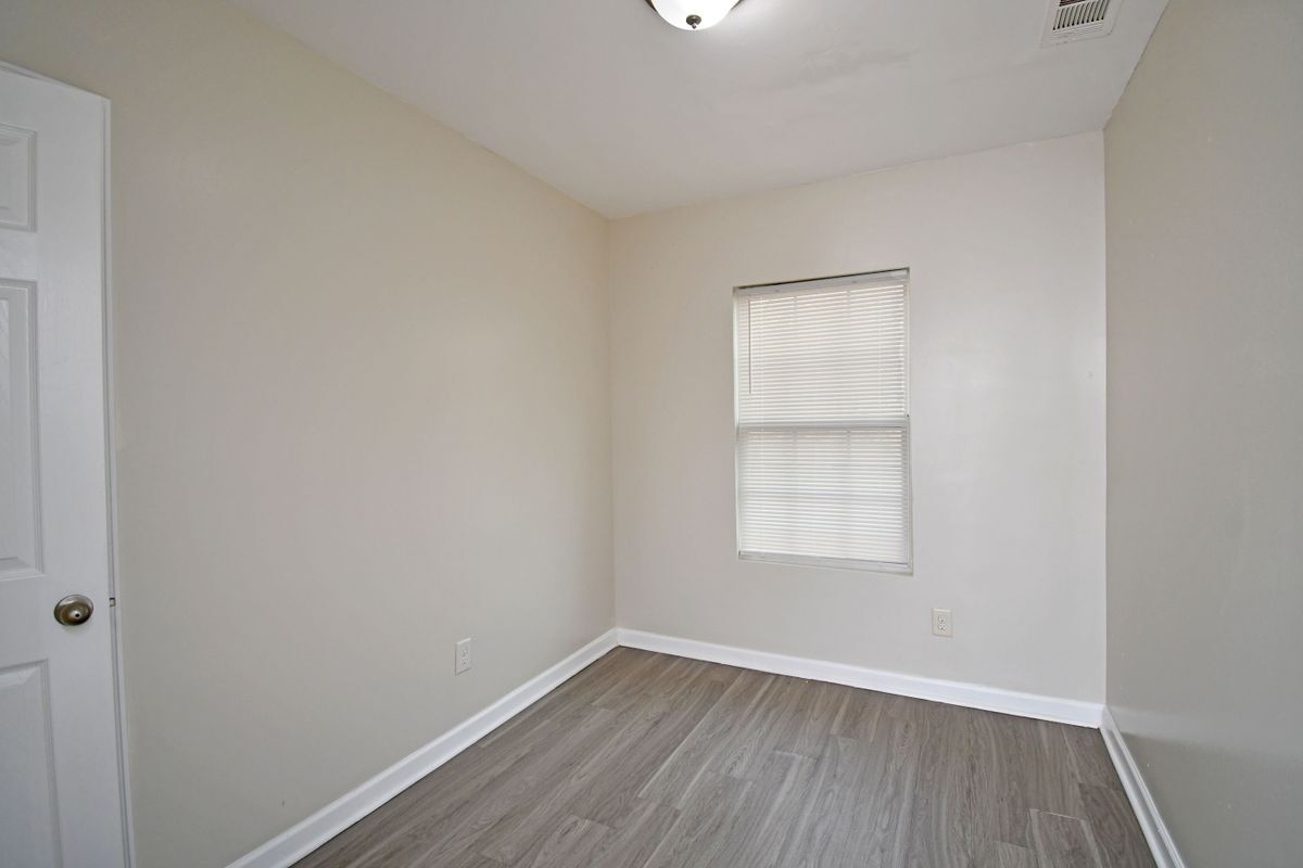 Building Photo - 639 Mill Stone Bluff
