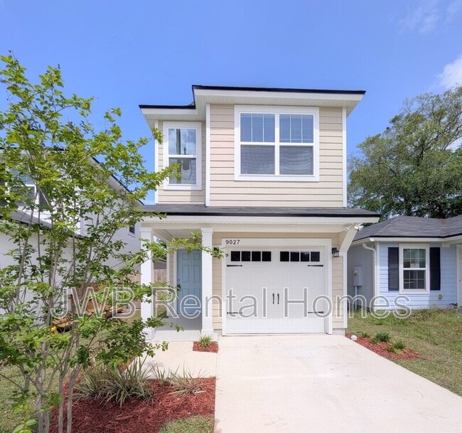 Building Photo - 9027 Cocoa Ave