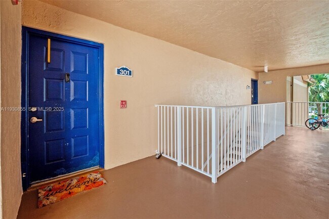 Building Photo - 15770 SW 104th Terrace