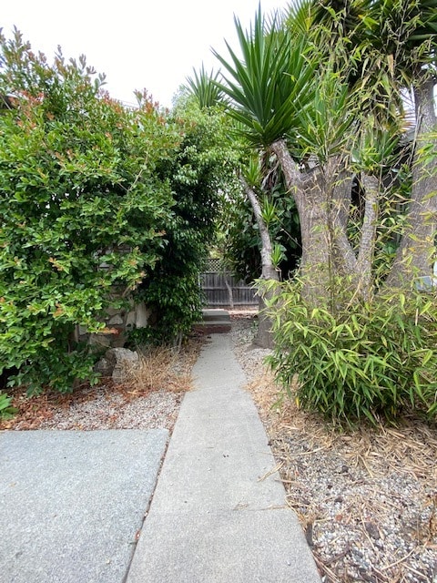 Building Photo - 649 Santa Clara Ave