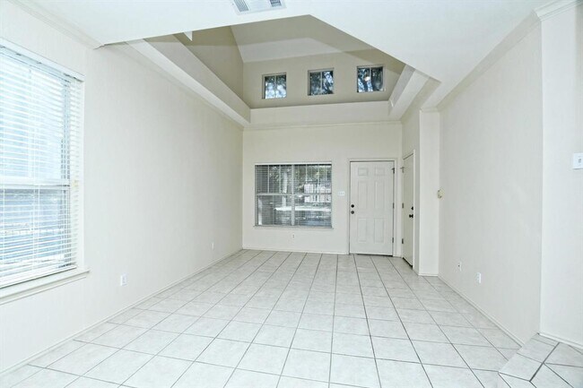 Building Photo - 4400 Switch Willo