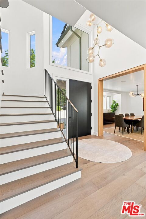 Building Photo - 1027 Ravoli Dr