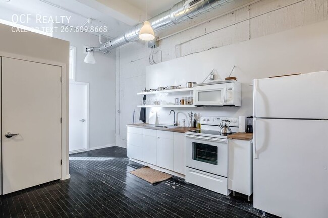 Building Photo - Fishtown Loft One Bedroom Apartment