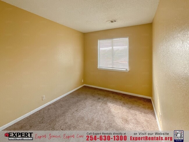 Building Photo - 2307 Lazy Ridge Dr