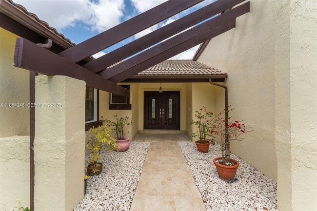 Building Photo - 9130 SW 101st Ave