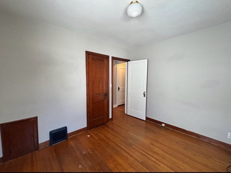 Building Photo - 105 Arnold Ave N