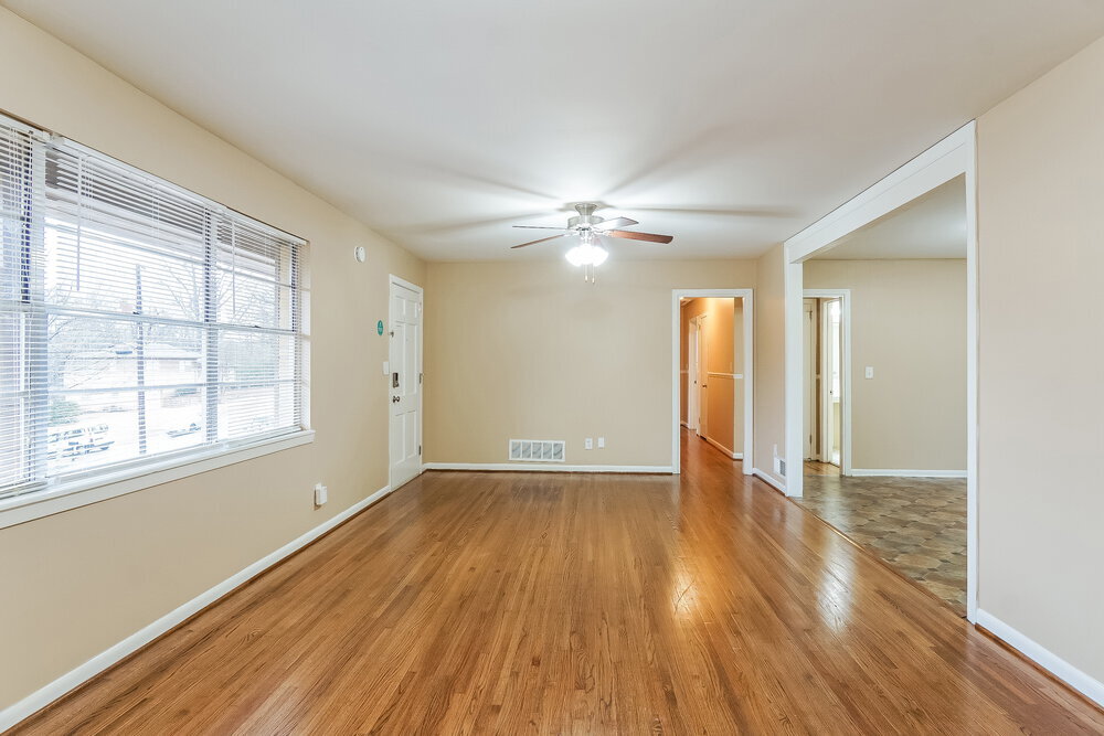 Building Photo - 621 27th Ave