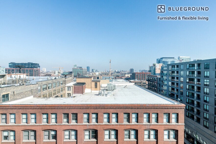 Building Photo - 939 W Washington Blvd