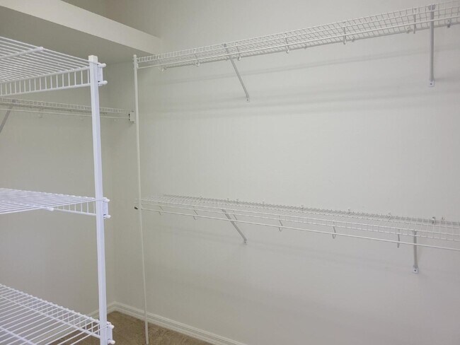 Building Photo - Great 3 Bedroom in Beautiful 55+ Kings Ridge