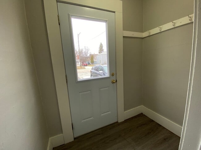 Building Photo - Beautiful 4 Bed 1.5 Bath Home in Moorhead