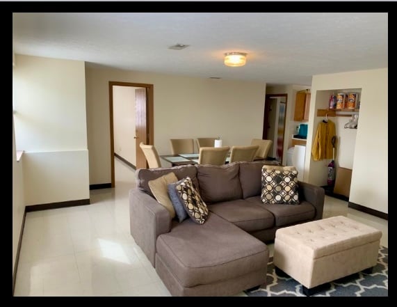 Building Photo - 930 4th St