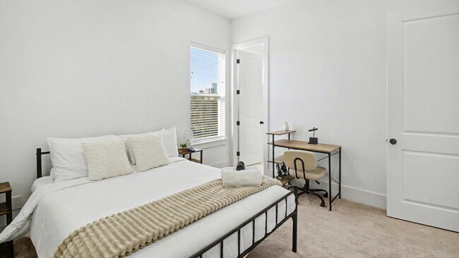 Building Photo - 2802 Tierwester St