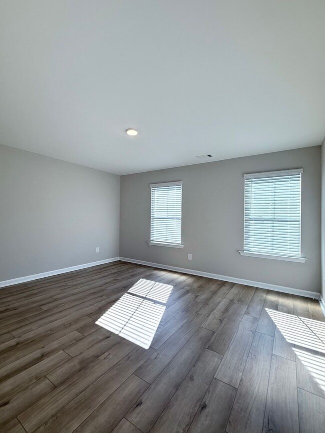 Building Photo - BRAND NEW 3 bed/2.5 bath rental in Cape Re...