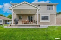 Building Photo - Spacious 4BR House in Aurora