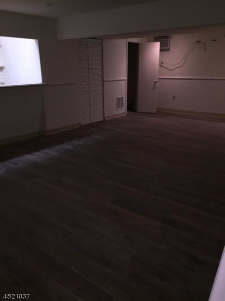 Building Photo - 46 Terrace Ave