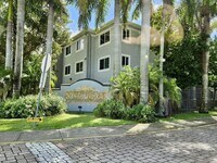 Building Photo - Beautiful 3-bedroom, 2-bath condo in Vista Trace