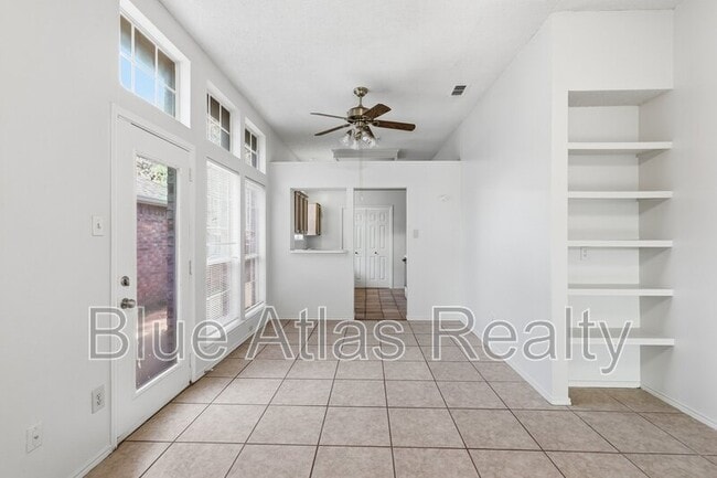 Building Photo - 1818 Orchard Dr