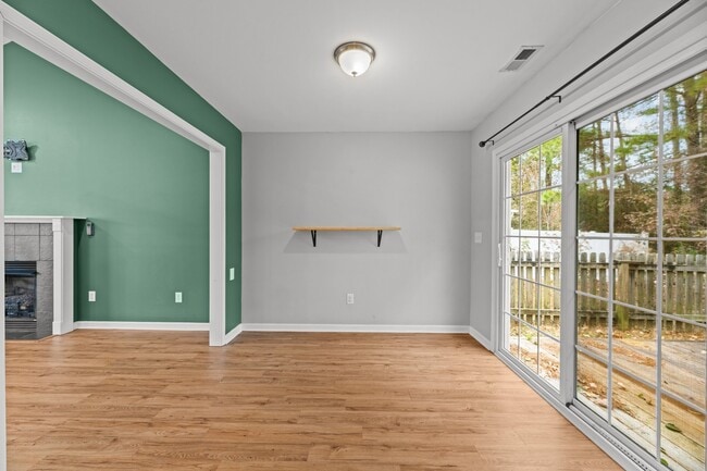 Building Photo - 180 Crooked Run Dr