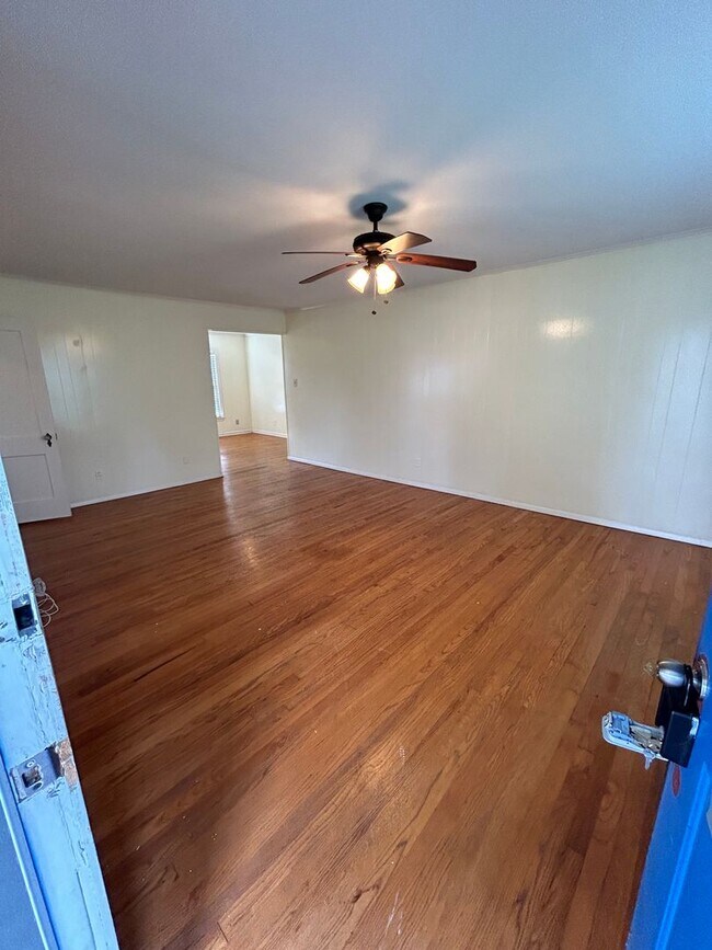 Building Photo - 1255 San Patricio Dr