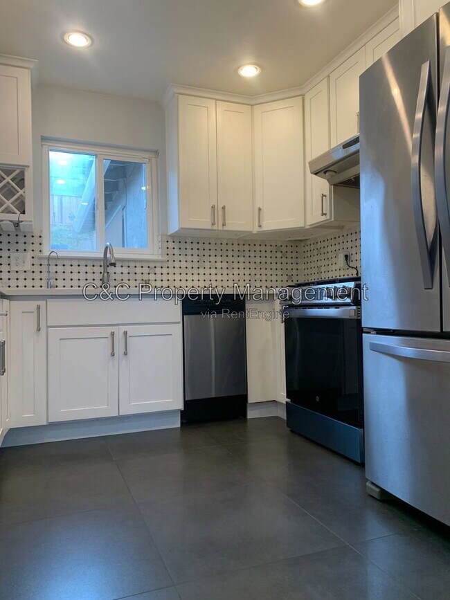 Building Photo - 3836 Glengarry Dr
