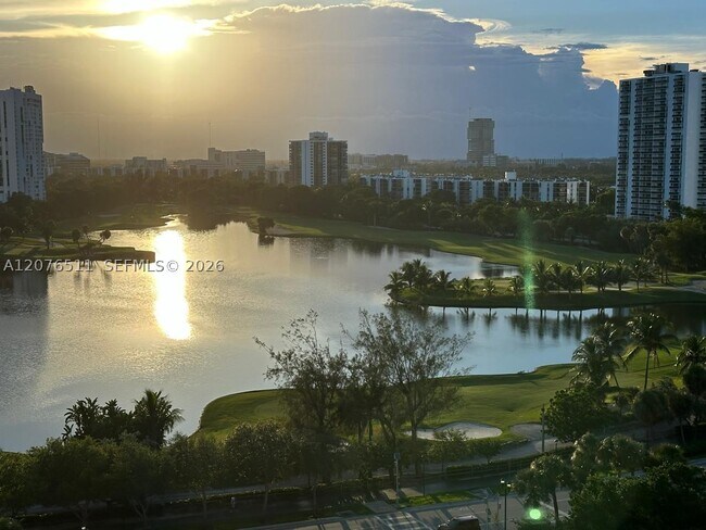 Building Photo - 20185 E Country Club Dr