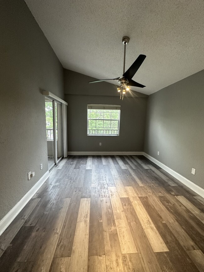 Building Photo - 2871 N Oakland Forest Dr