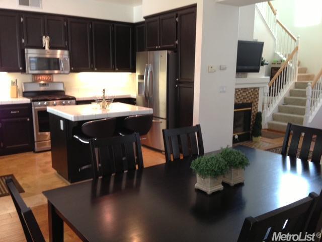 Building Photo - Charming Folsom Prarie City Home