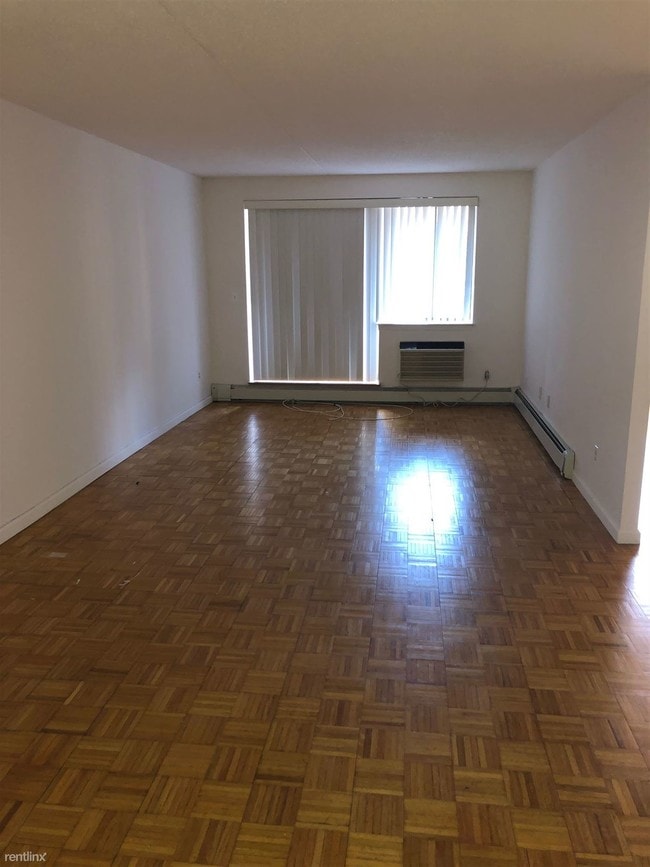 Primary Photo - 1 br, 1 bath Apartment - 6608 Austin St