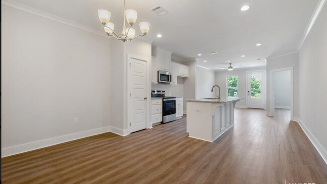 Building Photo - 5706 Montegudo Blvd