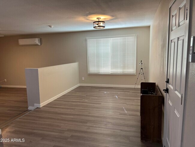 Building Photo - 10801 N 43rd Dr