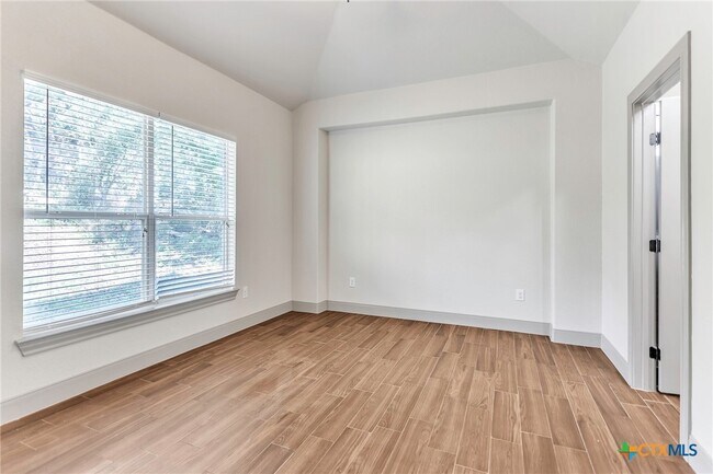Building Photo - 2560 Puter Creek Rd