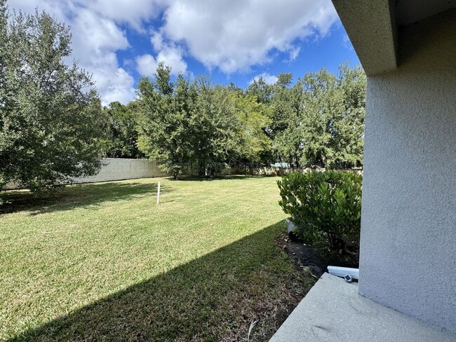 Building Photo - 3617 Seneca Club Loop