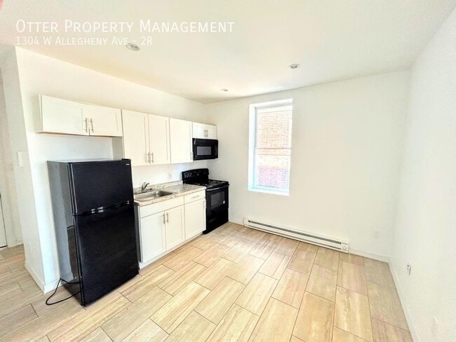 Building Photo - 1304 W Allegheny Ave