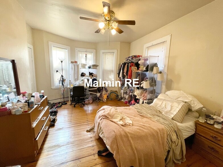 Building Photo - 19 Sachem St