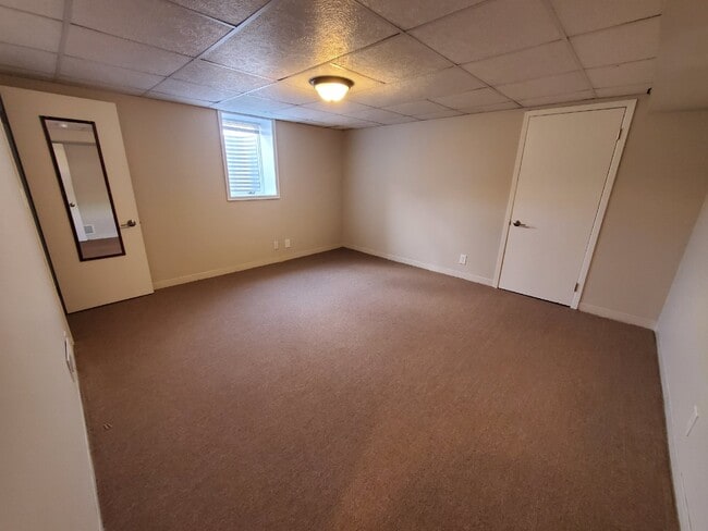 Building Photo - Gorgeous 3 bedroom 2 bath - Side by Side Duplex South Minneapolis