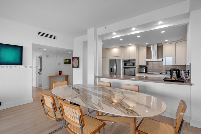 Building Photo - 151 Crandon Blvd