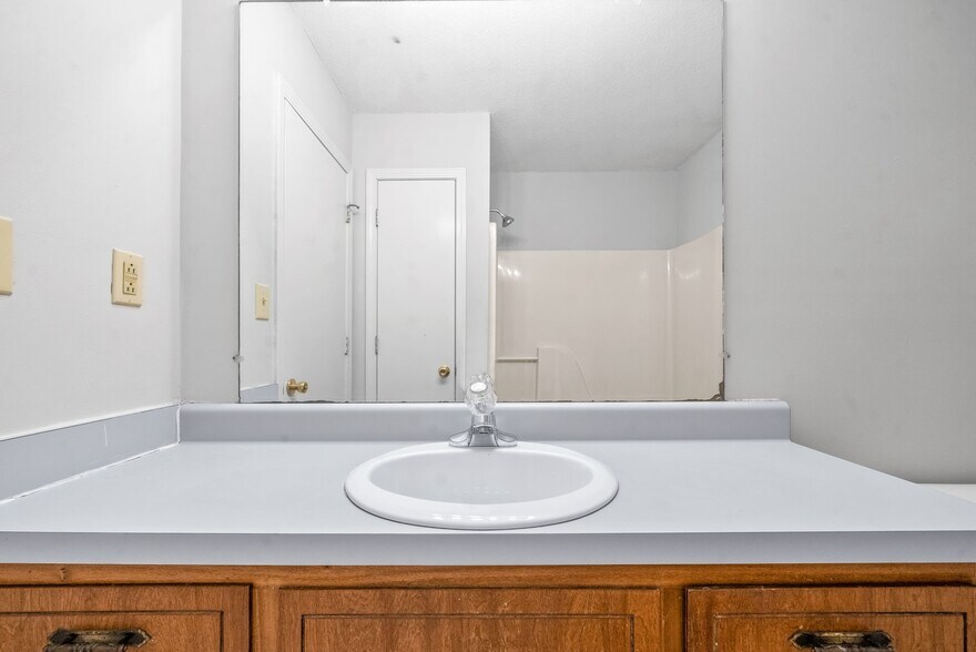 Building Photo - 510 Aspen Dr